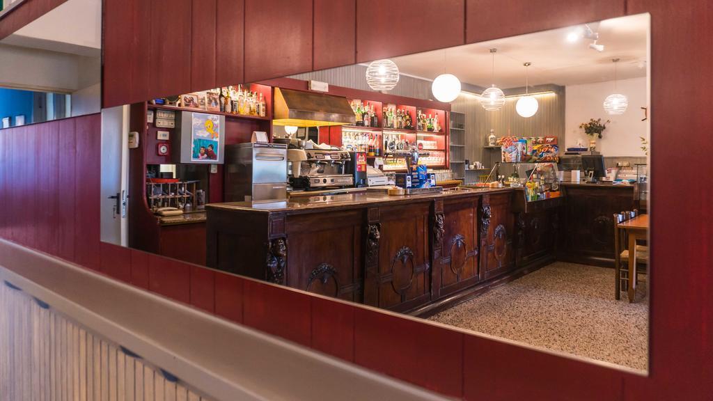 Ristorante Albergo Al Donatore Teòr Екстериор снимка